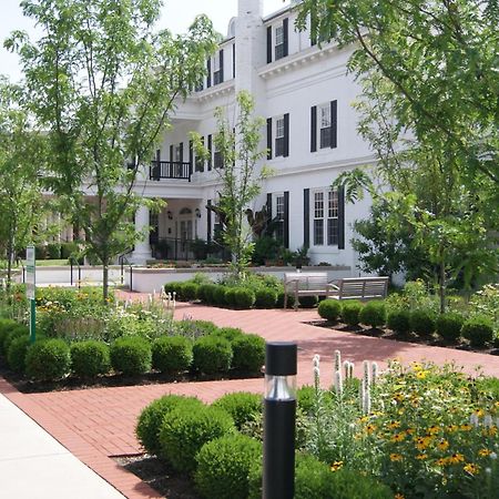 Historic Boone Tavern Берия Екстериор снимка